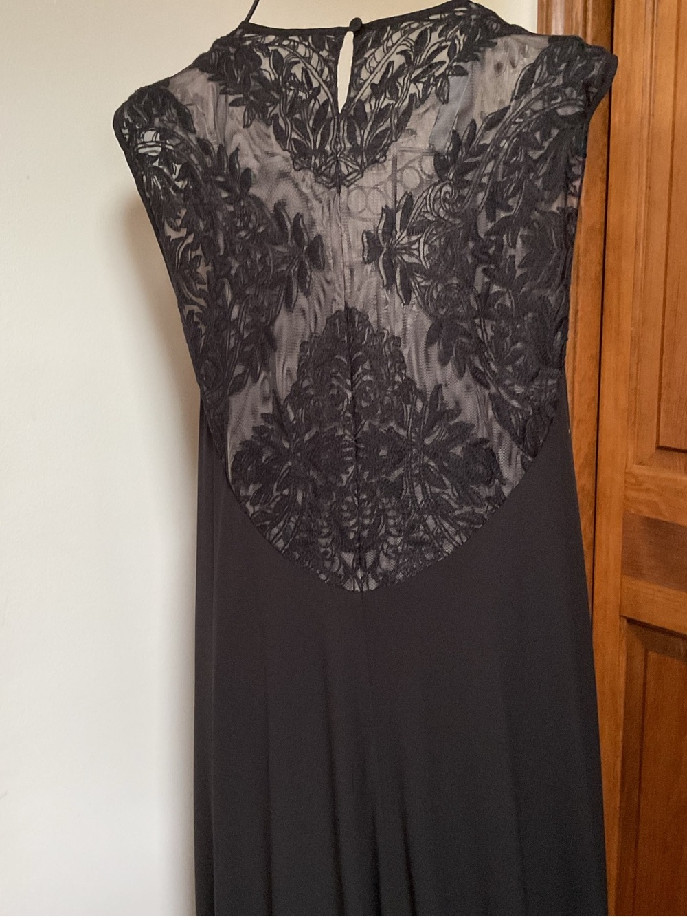 BCBG Maxazria Dress, Medium, Black - Picture 8 of 10
